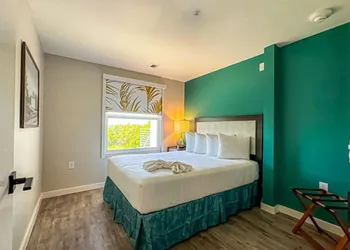 Flamingo Adventures Lodge hotel thumbnail 3