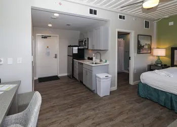 Flamingo Adventures Lodge hotel thumbnail 6