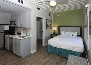 Flamingo Adventures Lodge hotel thumbnail 7