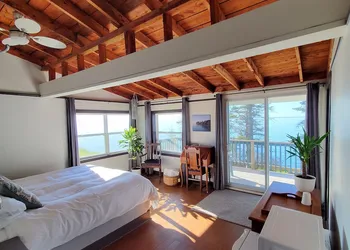 The Cliffside Inn hotel thumbnail 7