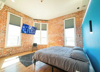 Sky Lofts hotel thumbnail 8