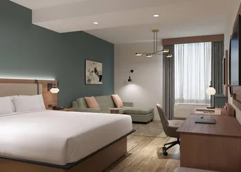 La Quinta Inn & Suites By Wyndham Tracy hotel thumbnail 3