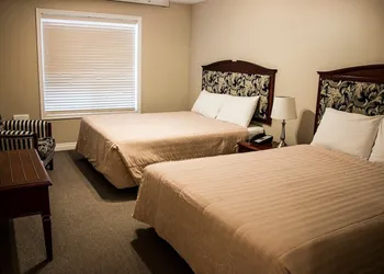 Tumbler ridge hotel and suite hotel thumbnail 4