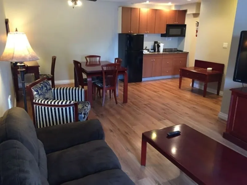 Tumbler ridge hotel and suite hotel detail image 6