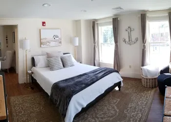 Anchor at Tideline hotel thumbnail 2