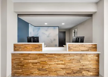 Echo Suites Extended Stay By Wyndham Colorado Springs Airpt hotel thumbnail 3