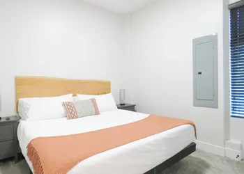 Beach Suites Parksville hotel thumbnail 8