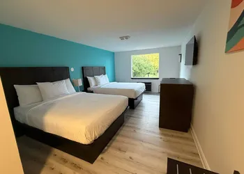 Howard Johnson By Wyndham Brampton hotel thumbnail 7