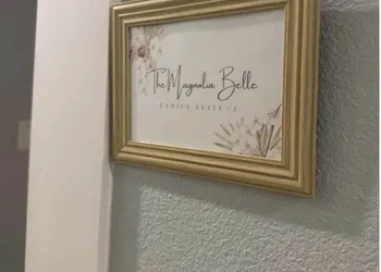 The Rustic Belle hotel thumbnail 2
