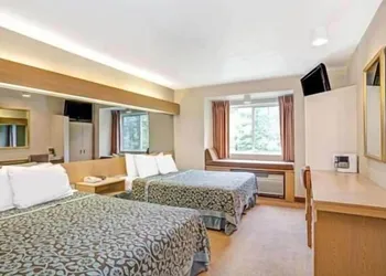 Sturbridge Plaza Hotel hotel thumbnail 2