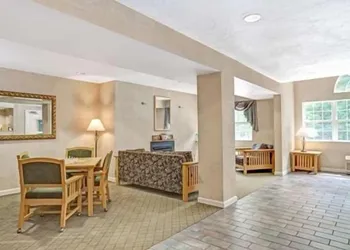 Sturbridge Plaza Hotel hotel thumbnail 4