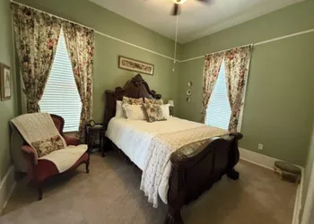 The Judge's Chambers hotel thumbnail 3