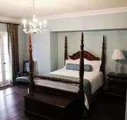 Ormond Manor hotel detail image 3