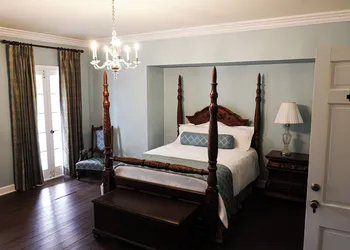 Ormond Manor hotel thumbnail 3
