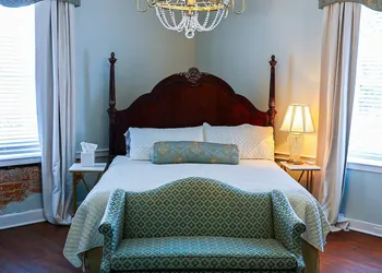 Ormond Manor hotel thumbnail 6