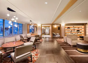 Fairmont The Queen Elizabeth Gold Experience hotel thumbnail 4