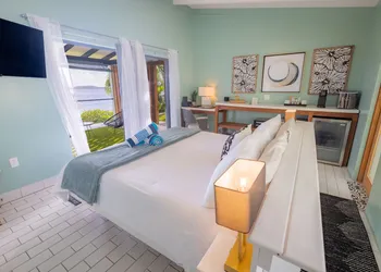 The Saint Resort hotel thumbnail 4