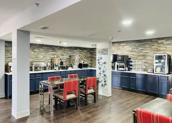 Americinn By Wyndham Rawlins hotel thumbnail 6