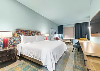 Voco Ardez Hotel Sunnyvale By Ihg hotel thumbnail 5