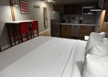 Hotel Kiva, An Ascend Collection Hotel hotel thumbnail 5