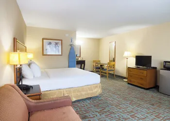 OYO Hotel Harriman near I-40 hotel thumbnail 5