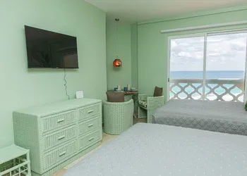 Cancun Plaza Condo Mexico hotel thumbnail 4