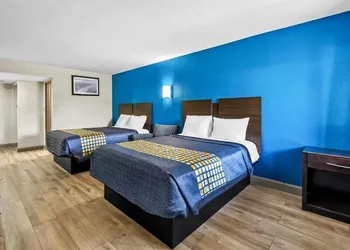 Red Carpet Inn and Suites hotel thumbnail 4