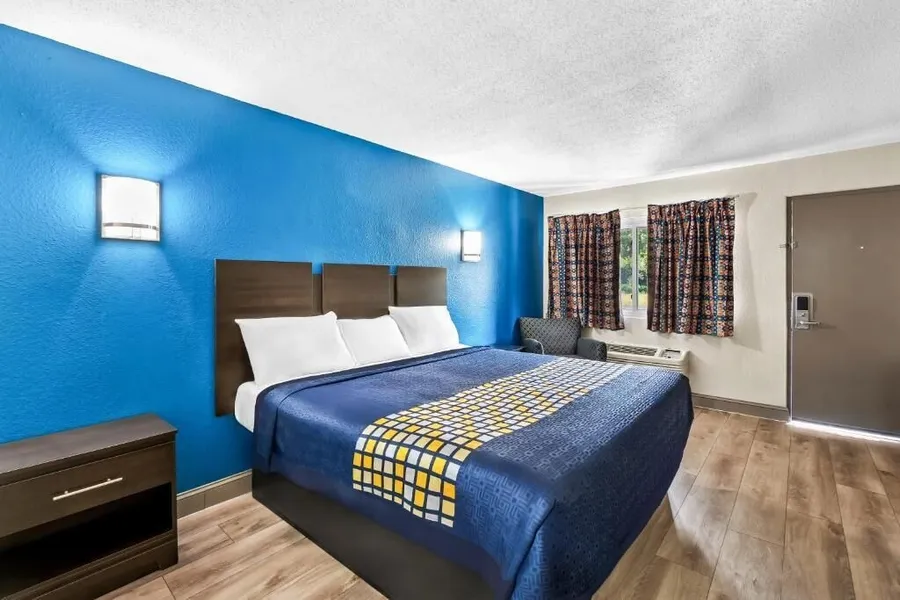 Red Carpet Inn and Suites hotel detail image 6
