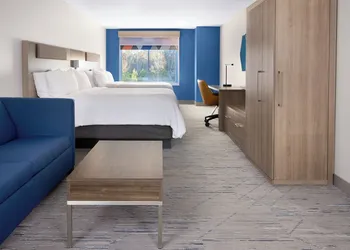 Holiday Inn Express And Suites Sheridan South By Ihg hotel thumbnail 5