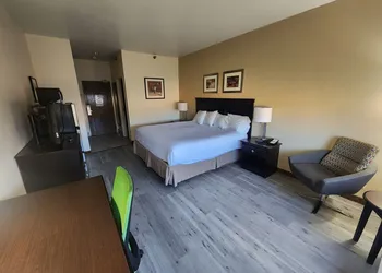 Cash Rewards Inn & Suites hotel thumbnail 2