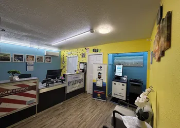 Englewood Inn & Suites hotel thumbnail 3