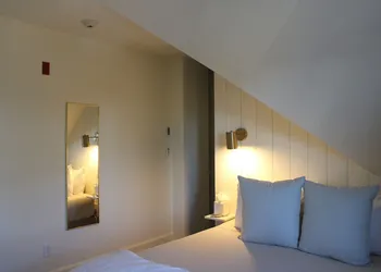 The Trident Inn hotel thumbnail 8