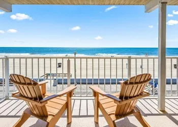 Eden Roc Ocean Front hotel thumbnail 4