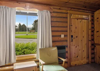 El Western Cabins & Lodges hotel thumbnail 8