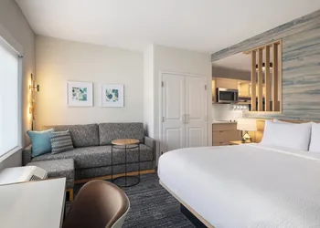 Towneplace Suites By Marriott Hickory hotel thumbnail 7