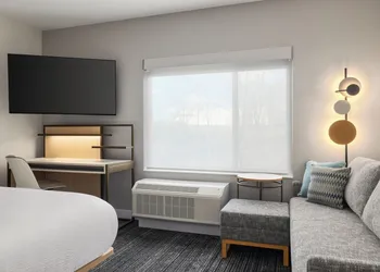 Towneplace Suites By Marriott Hickory hotel thumbnail 8