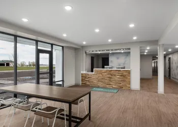 Echo Suites Extended Stay By Wyndham Bozeman hotel thumbnail 2
