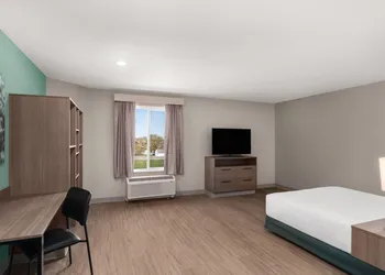 Echo Suites Extended Stay By Wyndham Bozeman hotel thumbnail 4