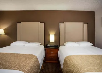 Three Rivers Motel hotel thumbnail 7