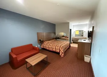 Budget Host Inn Stafford - Houston hotel thumbnail 6