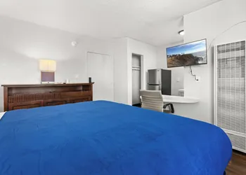 Studio Lodge Hotel hotel thumbnail 5