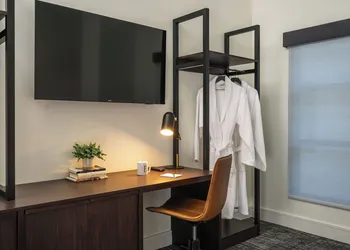 The Promissory Hotel hotel thumbnail 7