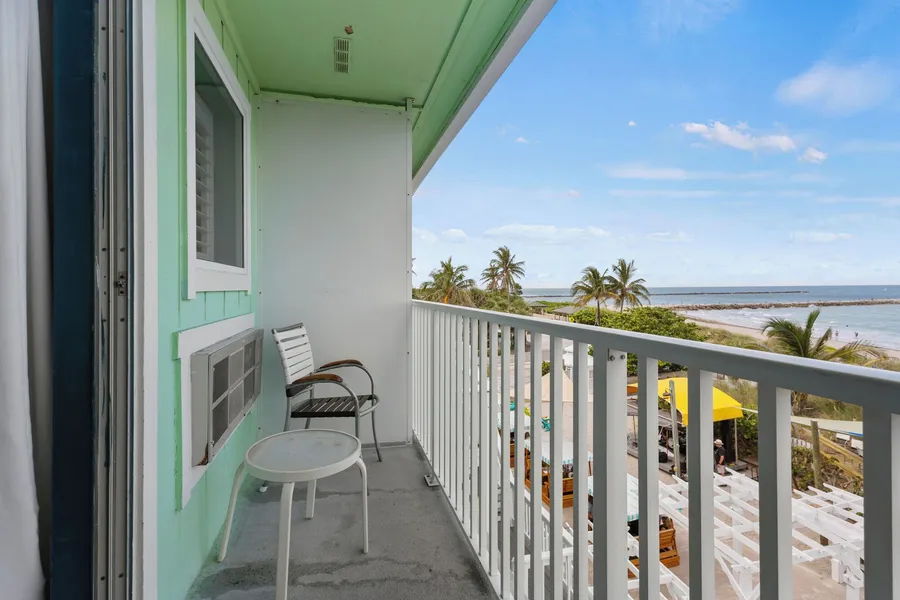 Oceanfront Inn Room #22- Ocean View Balcony, 2 Full Beds hotel detail image 2