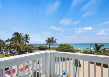 Oceanfront Inn Room #15- Inlet View- King Bed hotel thumbnail 7