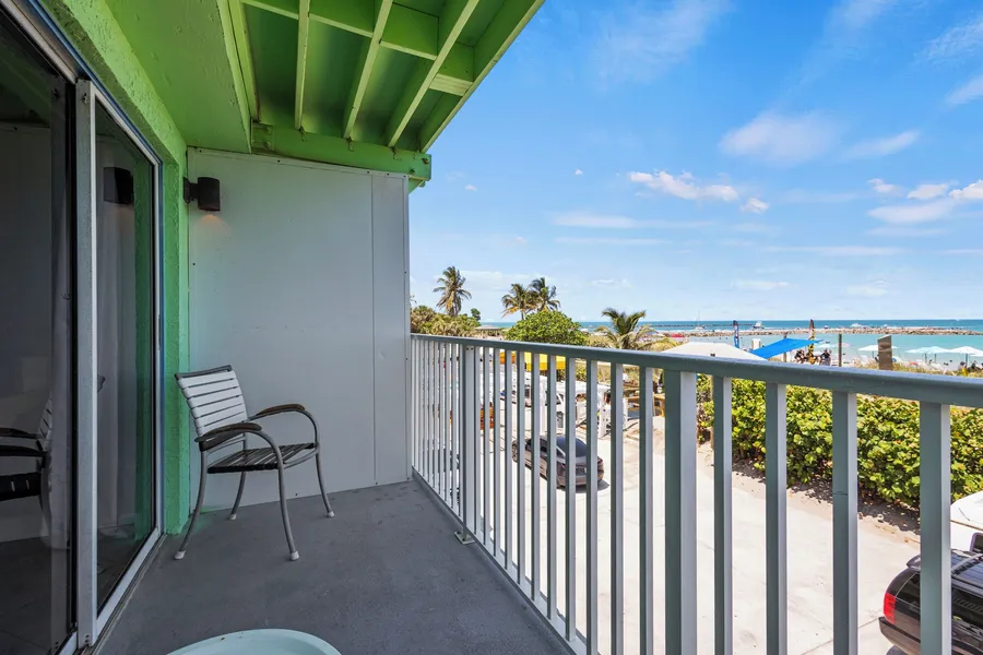 Oceanfront Inn Room #20- Ocean View Balcony, 2 Full Beds hotel detail image 2