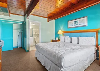 Oceanfront Inn Room #7 - Partial Ocean View - King Bed hotel thumbnail 2
