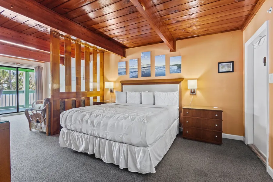 Oceanfront Inn Suite #6- King Bed hotel detail image 2