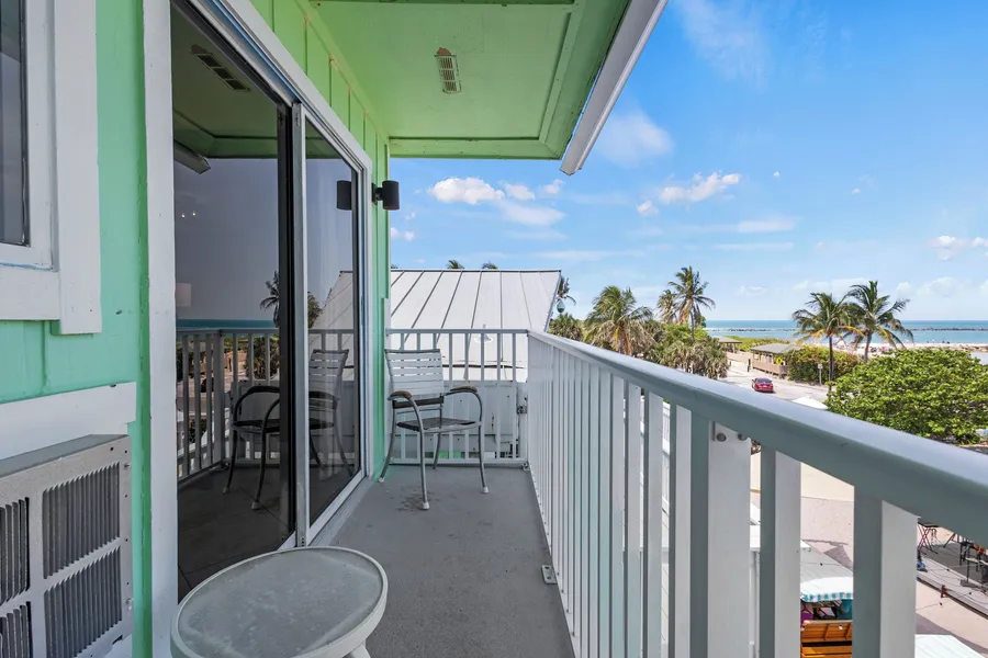 Oceanfront Inn Room #21- Ocean View Balcony, King Bed hotel detail image 2