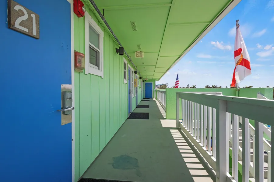 Oceanfront Inn Room #25- Ocean View Balcony, King Bed hotel detail image 6