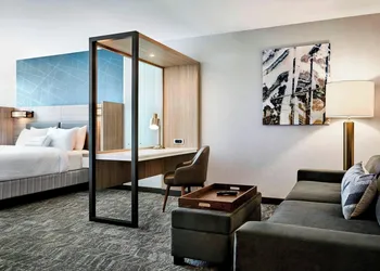 Springhill Suites By Marriott Madison Fitchburg hotel thumbnail 5